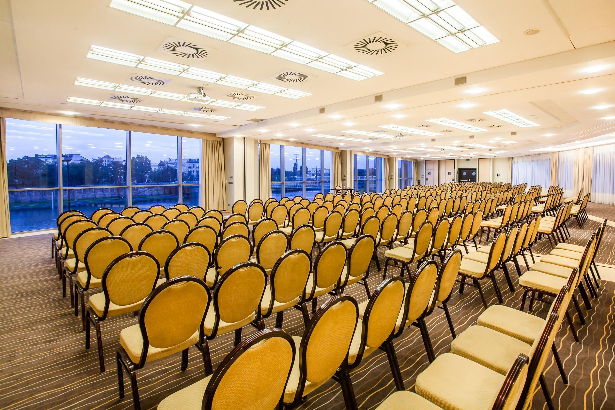 Qubus 4* Krakow